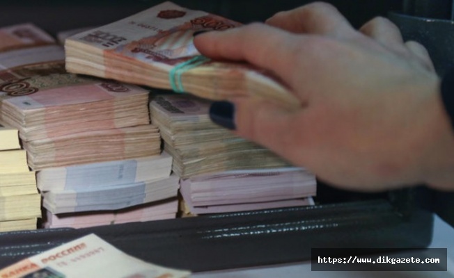 Rusya&#039;nın bütçe açığı 1,5 trilyon rubleyi aştı