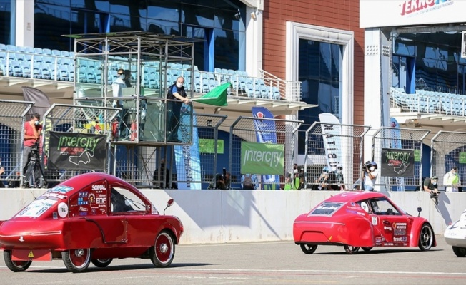 '16. TÜBİTAK Efficiency Challenge Elektrikli Araç Yarışları'nın özel yarışı İstanbul Park'ta yapıldı