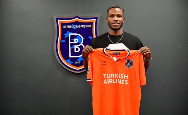 Medipol Başakşehir Mbombo'yu transfer etti