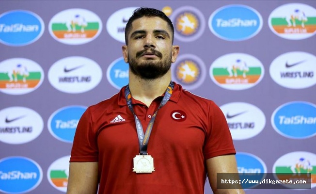 Milli güreşçi Akgül olimpiyat madalyası için sevenlerinden affını diledi