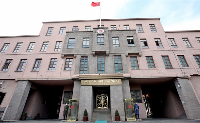 T&uuml;rkiye-Yunanistan askeri heyetleri arasında yapılması planlanan toplantı 10 Eyl&uuml;l'e ertelendi