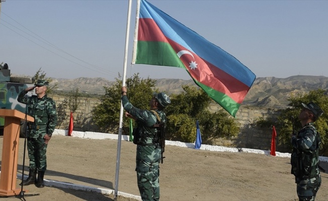 Azerbaycan, Ermenistan'ın işgalinden kurtarılan İran sınırına karakollar kurdu