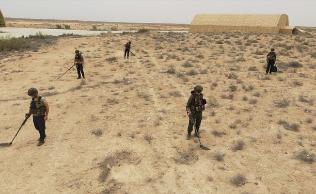 Libya'da darbeci Hafter'in tuzakladığı mühimmatları TSK timleri imha ediyor