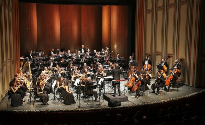 Opera sahnesinde dünya şarkıları yankılanacak