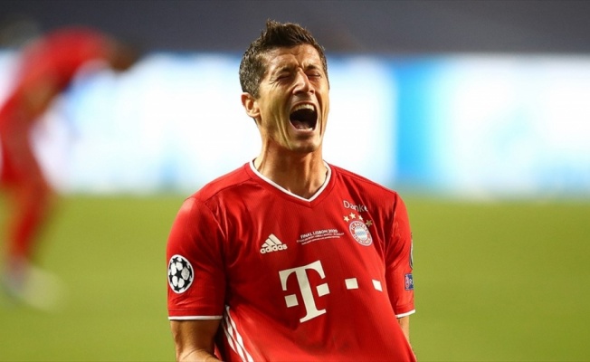 UEFA'nın en iyi oyuncu ödülünü Robert Lewandowski kazandı