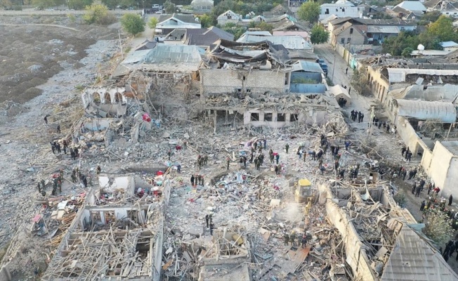 Uykudayken füzeyle vurulan Gence kentinin sakinleri: Ermenistan sivillerden intikam alıyor