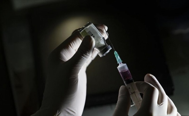 AB, Pfizer ve BioNTech'in aşısından 300 milyon doz alacak