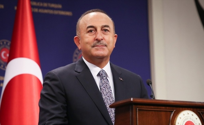 Bakan Çavuşoğlu: Avusturya'daki terör saldırısında 2 vatandaşımız canlarını hiçe sayarak teröristlere müdahale etti