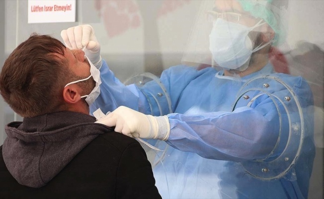 Diyarbakır'da s&uuml;r&uuml;nt&uuml; &ouml;rneklerinin alındığı Kovid-19 kliniğinin kapasitesi artırıldı