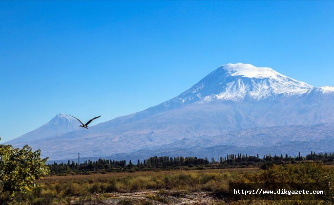 Doğa ve adrenalin tutkunlarının gözdesi Ağrı Dağı resmi tırmanışa açılacak