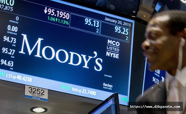 Moody's: Rusya'da dijital rublenin piyasaya sürülmesi, banka hesaplarından para çıkışına sebep olabilir