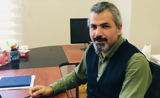 Türk bilim insanları Kovid-19'a karşı etkili olabilecek 'öncü ilaç adayı molekülleri' geliştirecek