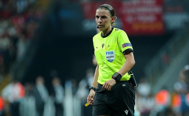 UEFA Şampiyonlar Ligi'nde ilk kez kadın hakem düdük çalacak