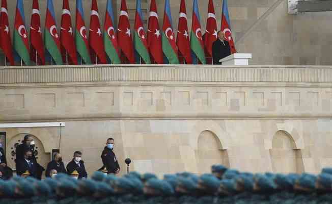 Azerbaycan Cumhurbaşkanı Aliyev: Vatan muhaberesinin ilk saatlerinden itibaren T&uuml;rkiye&rsquo;nin desteğini hissettik