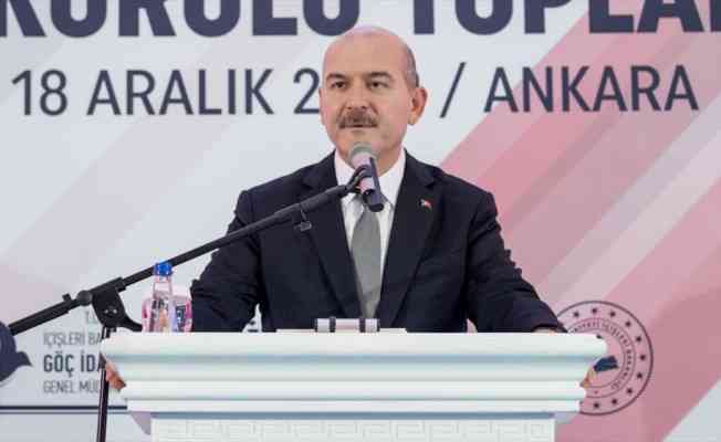 İçişleri Bakanı Soylu: 2020'de yakalanan düzensiz göçmen sayısı şu ana kadar 113 bin 865 oldu