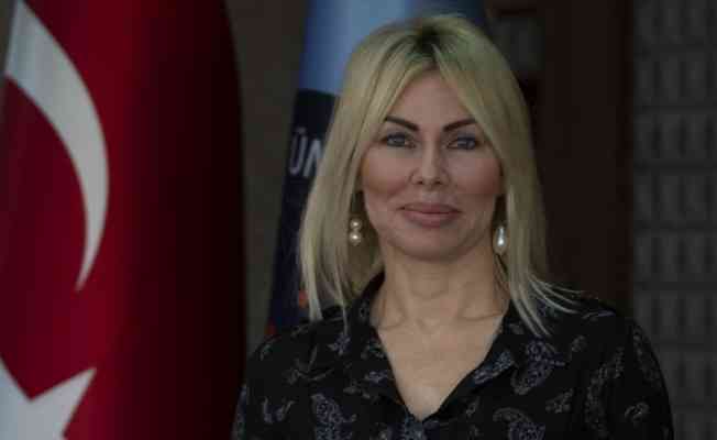 Kovid-19 aşısının gönüllü olarak testlerine katılan Prof. Dr. Özkan: Tek umudumuz aşı