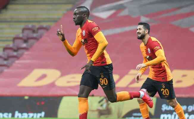 Mbaye Diagne fırsatı iyi değerlendirdi
