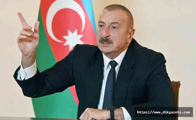 Aliyev&#039;den Ermeni lider Koçaryan&#039;a sert tepki: Kirletilen camiimizde fotoğraf bile çektiriyorsun!