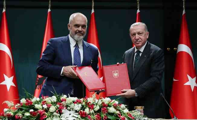 Cumhurbaşkanı Erdoğan: FETÖ'nün Türkiye-Arnavutluk ilişkilerini zehirlemesine izin vermeyeceğiz