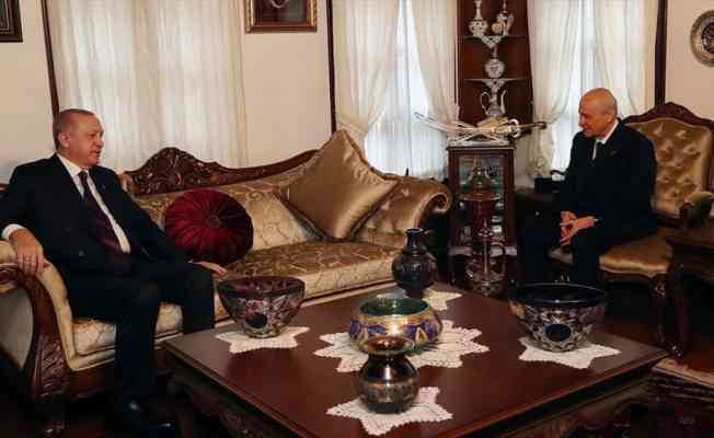 Cumhurbaşkanı Erdoğan MHP Genel Başkanı Bah&ccedil;eli'yi evinde ziyaret etti