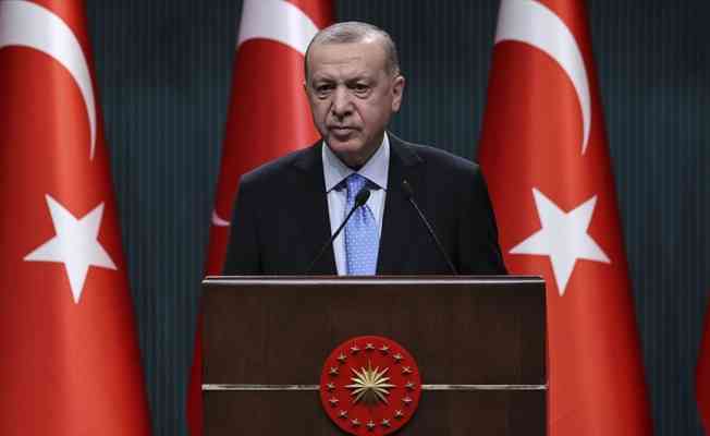 Cumhurbaşkanı Erdoğan Nijerya a&ccedil;ıklarında saldırıya uğrayan geminin kaptanıyla g&ouml;r&uuml;şt&uuml;