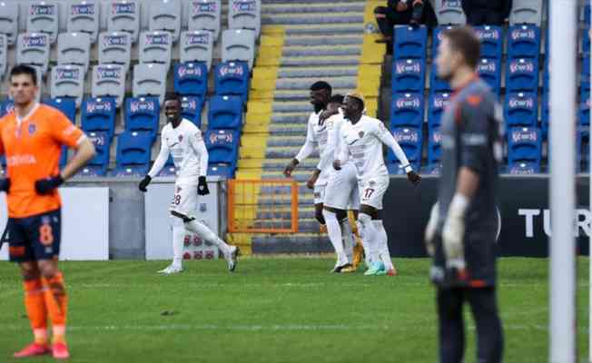 Medipol Başakşehir'e Hatayspor'dan ağır darbe