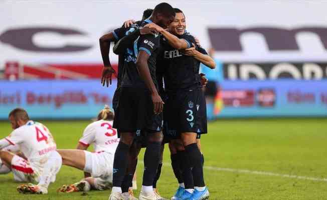 Trabzonspor, Göztepe ile karşılaşmasından 1-0 galip ayrıldı