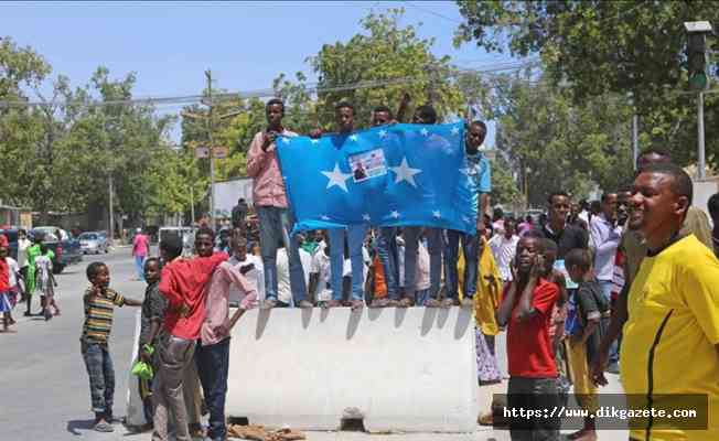 Somali'de seçimlerdeki belirsizlik ülkeyi kaosa sürüklüyor