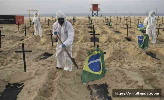 Son 24 saatte Brezilya'da 1308, Meksika'da 857 kişi Kovid-19'dan hayatını kaybetti