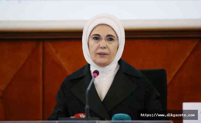 Emine Erdoğan: Herkesi down sendromlu bireylerin yanında yer almaya davet ediyorum