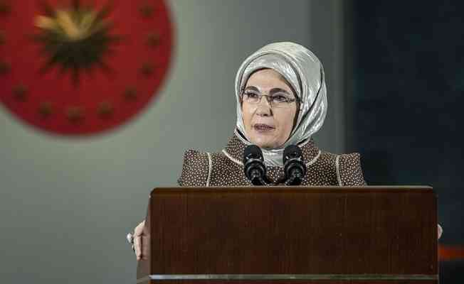 Emine Erdoğan: Şiddet salgınını ortadan kaldırmak için iş birliğimizi daha da artırmalıyız
