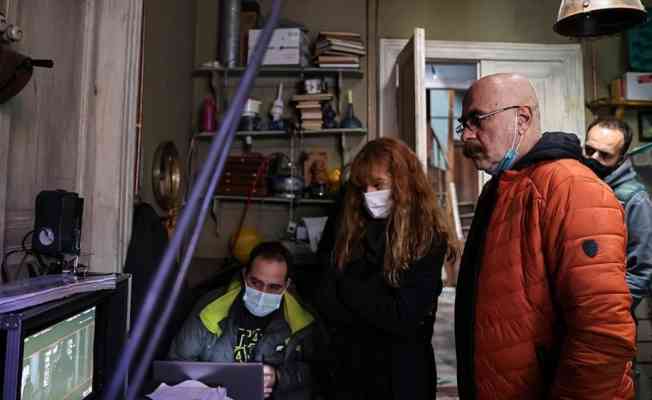 Ezel Akay'ın 'Osman Sekiz' filminin çekimleri devam ediyor