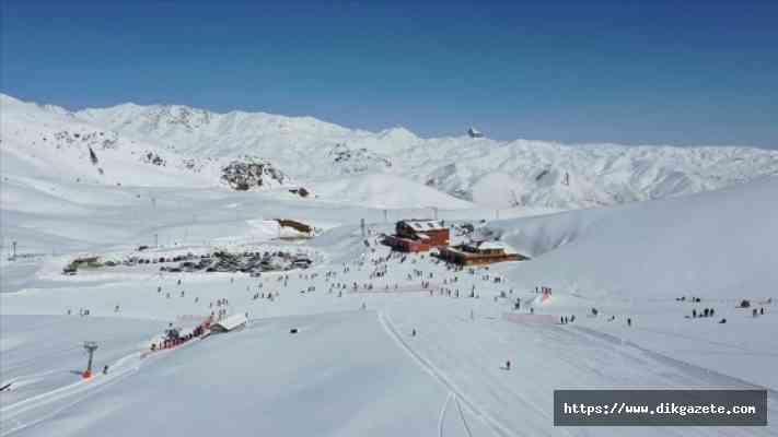 Hakkari&#039;de bölgesel kalkınma hamlesi: Mergabütan Kayak Merkezi