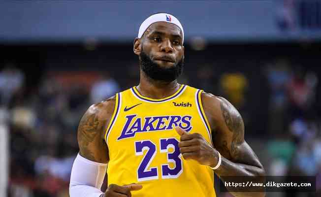 LeBron James sahalardan uzun s&uuml;re uzak kalacak