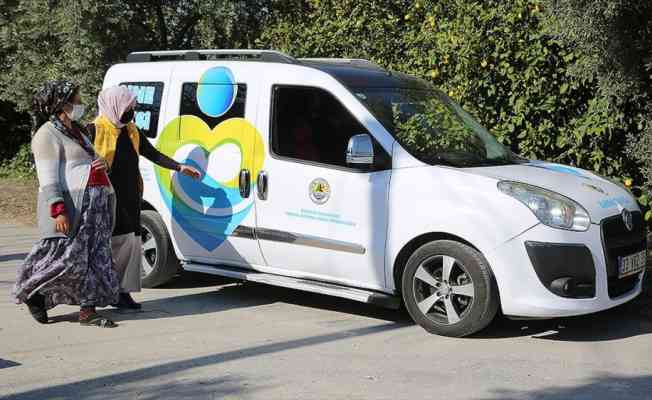 Mersin'deki &ldquo;Anne Taksi&ldquo; hizmeti annelere ve hamilelere kolaylık sağlıyor