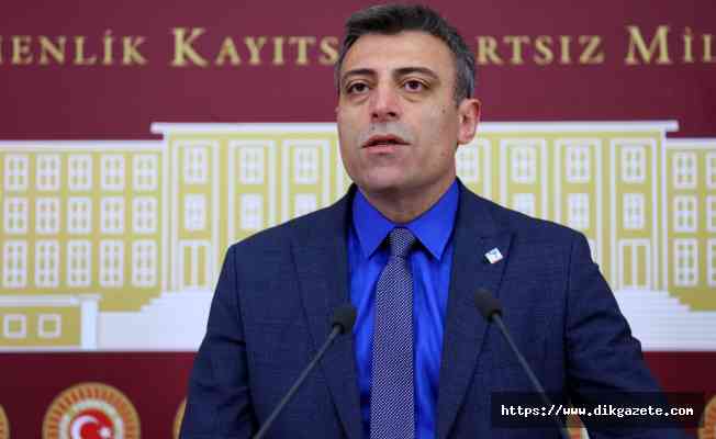 Yenilik Partisi Genel Başkanı Yılmaz, kadınların siyasete girmesi gerektiğini s&ouml;yledi