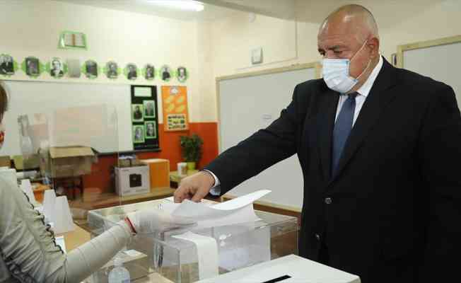 Bulgaristan'daki seçimi sandık çıkış anketine göre Başbakan Borisov'un partisi kazandı