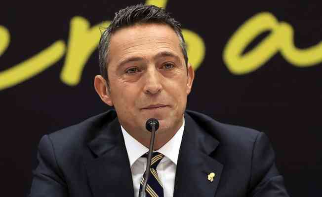Fenerbahçe Kulübü Başkanı Ali Koç, kadın voleybol takımıyla sezonu değerlendirdi