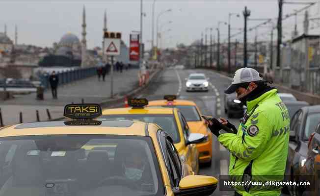 Hafta sonu sokağa çıkma kısıtlaması bugün saat 19.00'da başlayacak