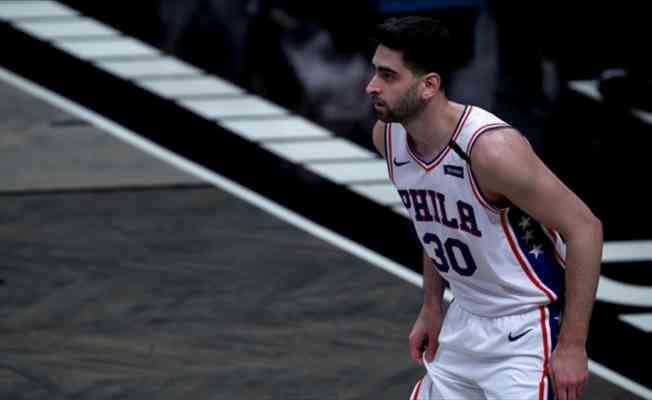 NBA'de 76ers Furkan'ın 10 sayı attığı maçta Celtics'i yendi