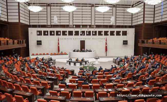 AK Parti milletvekilleri borç yapılandırmasını da içeren kanun teklifini TBMM Başkanlığına sundu