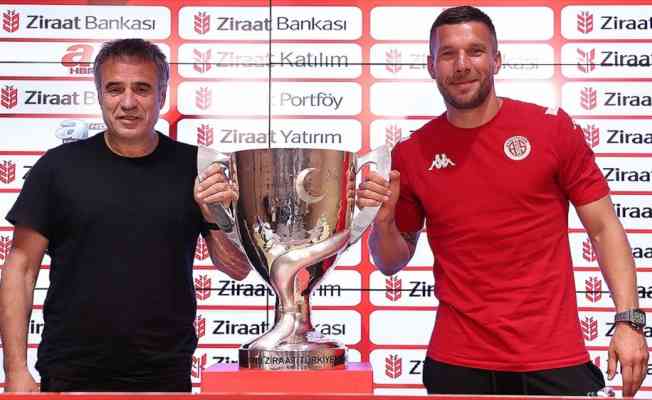 Ersun Yanal: Antalyaspor'a bir ilki yaşatacağımıza inanıyorum