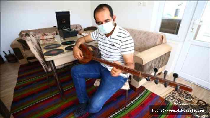 Nevşehirli yöresel sanatçı asırlık taş plaklardaki türküleri gün yüzüne çıkarıyor