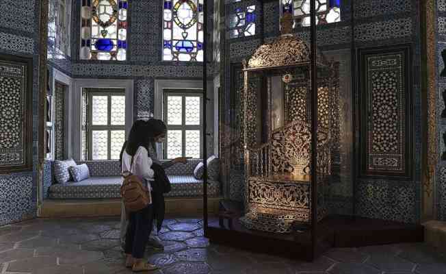 Padişahların bayram merasiminde kullandığı 'Arife Tahtı' Topkapı Sarayı'nda sergilenmeye başlandı