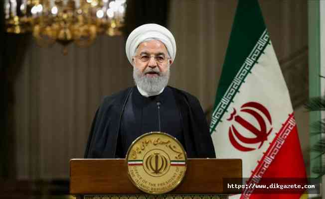 Ruhani'den muhafazakarlara eleştiri: Yaptırımları sona erdirmek istediğimizde birileri rahatsız oluyor