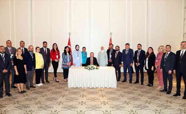 Cumhurbaşkanı Erdoğan: Bir m&uuml;ttefikin m&uuml;cadele ettiği ter&ouml;r &ouml;rg&uuml;tlerini tercih etmek tarihi hatadır