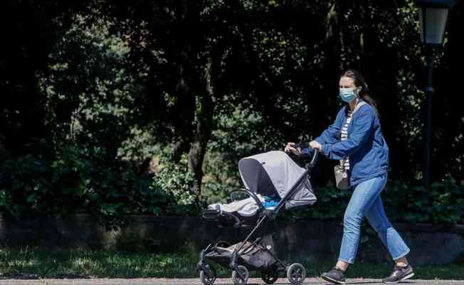 İtalya'da açık alanda maske zorunluluğu 28 Haziran'dan itibaren kaldırılıyor