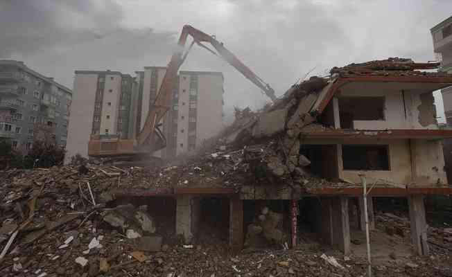 İzmir depreminde yıkılan binalarla ilgili soruşturmada ş&uuml;phelilere bilin&ccedil;li taksirle &ouml;l&uuml;me neden olma su&ccedil;laması