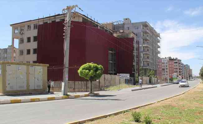 PKK&#039;lı teröristlerin Midyat&#039;ta bomba yüklü araçla gerçekleştirdiği saldırı unutulmadı