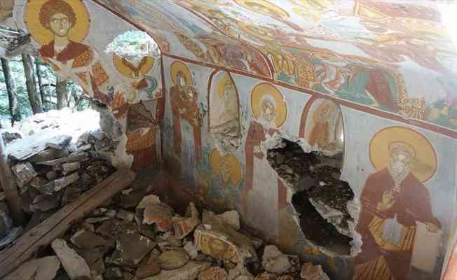 Sümela Manastırı'nın kayalıklarındaki saklı şapelin restorasyonu için proje hazırlanıyor